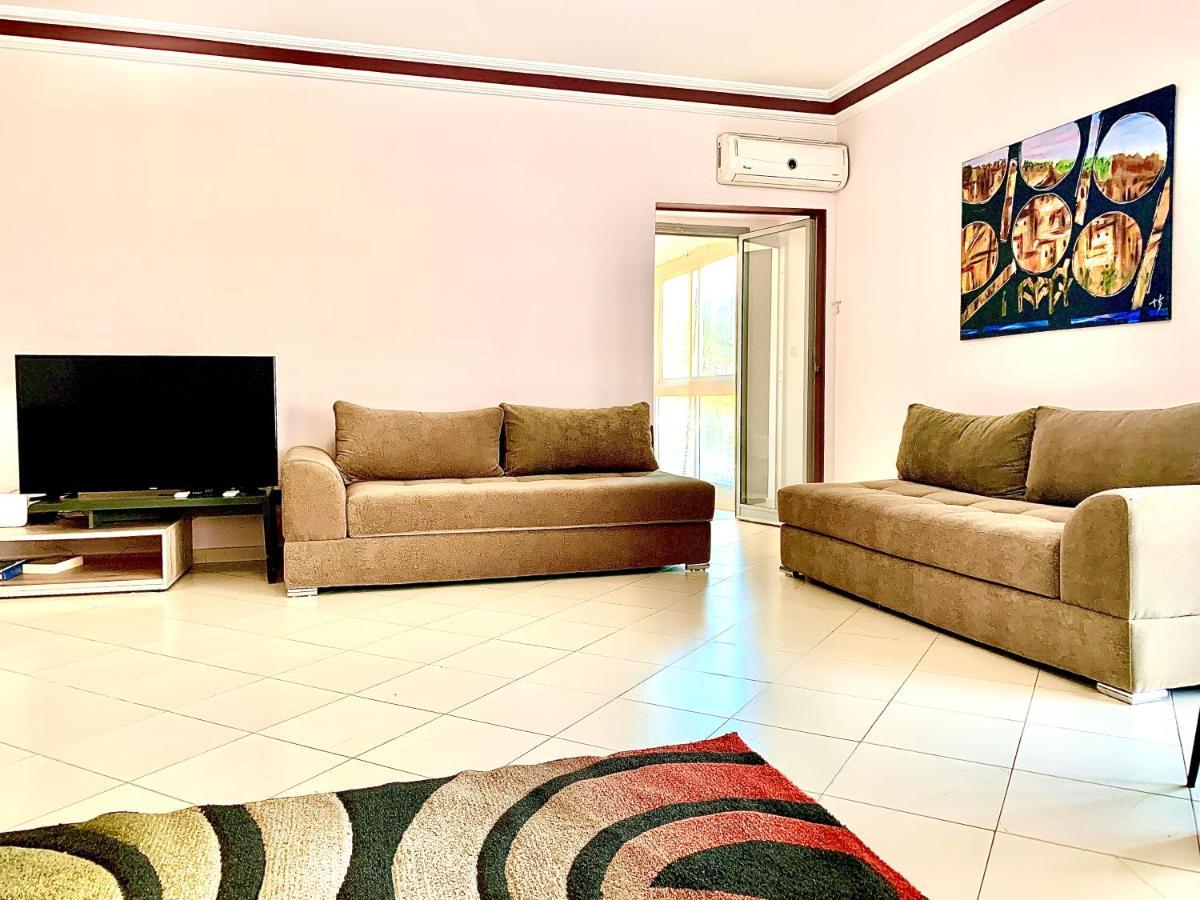 Anfa 28 - 2 Bedrooms - Well Located Apartment - Large And Pleasant Casablanca Esterno foto