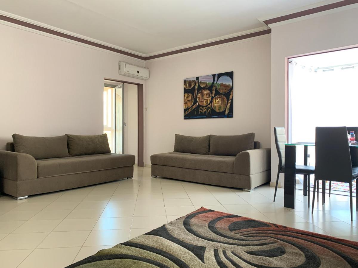 Anfa 28 - 2 Bedrooms - Well Located Apartment - Large And Pleasant Casablanca Esterno foto