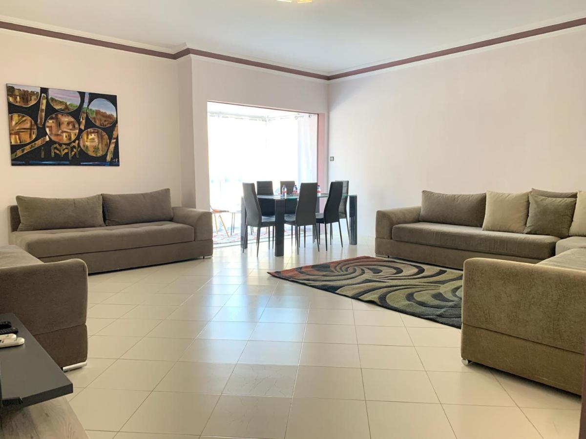 Anfa 28 - 2 Bedrooms - Well Located Apartment - Large And Pleasant Casablanca Esterno foto