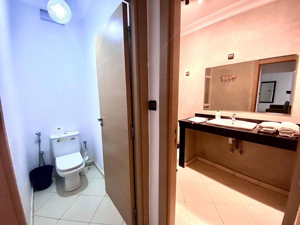 Anfa 28 - 2 Bedrooms - Well Located Apartment - Large And Pleasant Casablanca Esterno foto